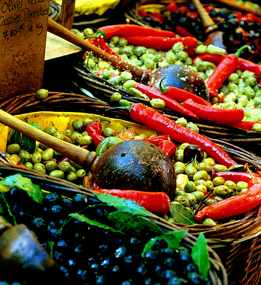Les marchés locaux à ne pas manquer près de La Roque-sur-Cèze : Artisanat et produits du terroir